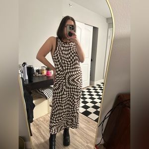 Trendy Brown Checker Maxi Dress